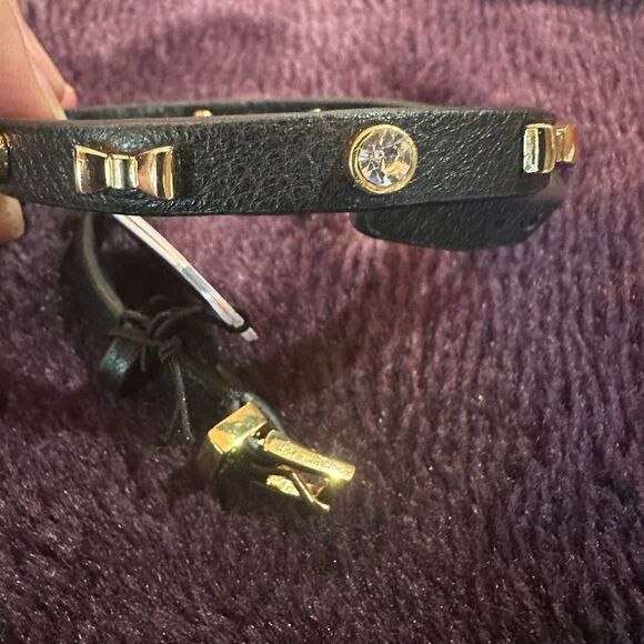 NWT Studded Leather Wrap Around Bracelet bows gemstones Black Gold Juicy Couture - Picture 2 of 2